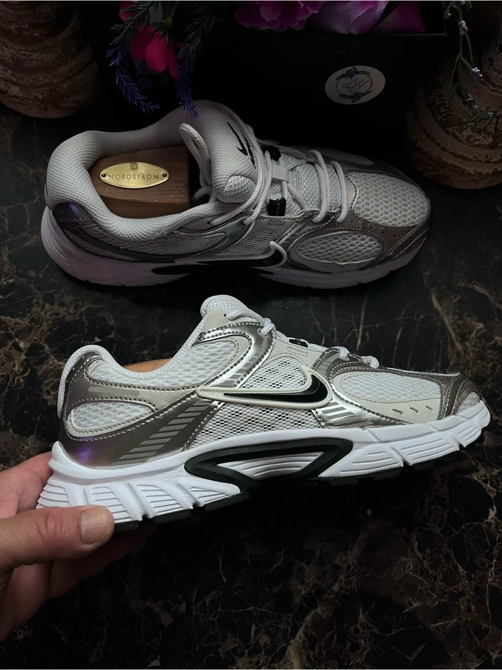 Nike V5 RNR Comfort/Athletic Medical Field Chunky Shoes Size 8 for Women